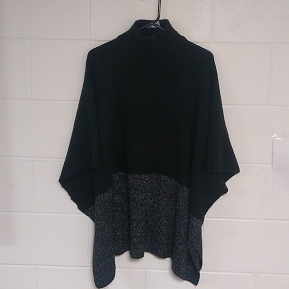 VINCE CAMUTO BLACK WITH GOLD LYREX SOFT, BLOCKKNIT, TURTLENECK CAPE SWEATER - Picture 1 of 5